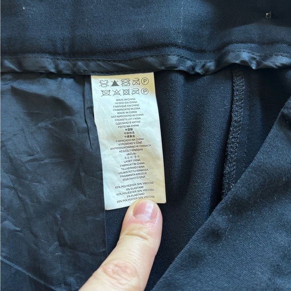 Michael Kors Classic Pants Size 8 Cropped Dark Blue - Picture 14 of 14